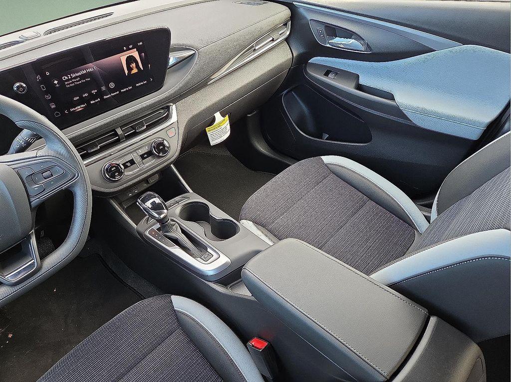 new 2026 Buick Envista car, priced at $26,316