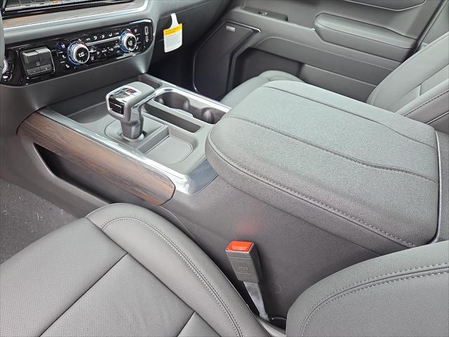 new 2025 GMC Sierra 1500 car, priced at $56,095