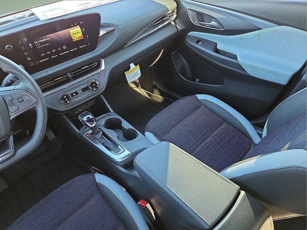 new 2026 Buick Envista car, priced at $26,356