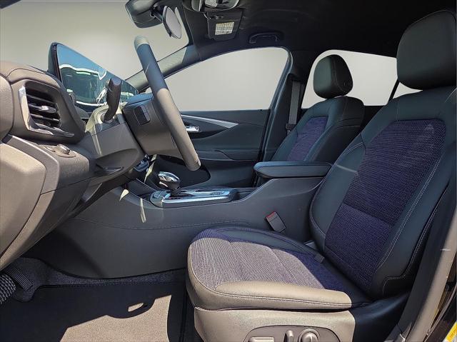 new 2025 Buick Envista car, priced at $23,320