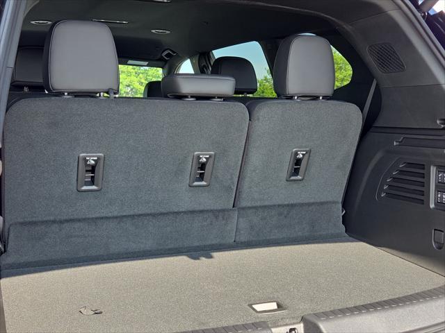 new 2025 GMC Acadia car, priced at $53,825