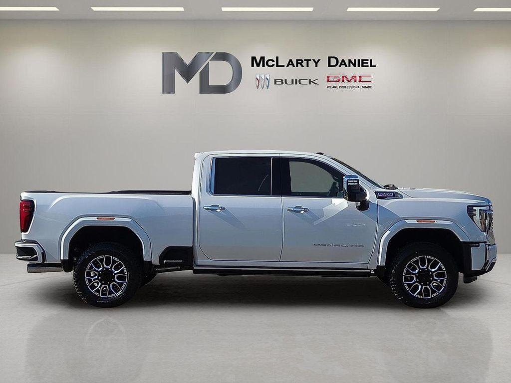 used 2025 GMC Sierra 2500 car, priced at $78,077