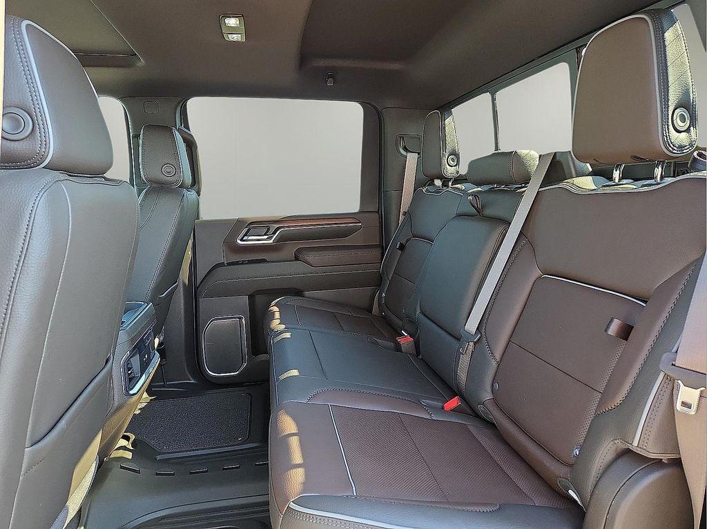 used 2025 GMC Sierra 2500 car, priced at $78,077