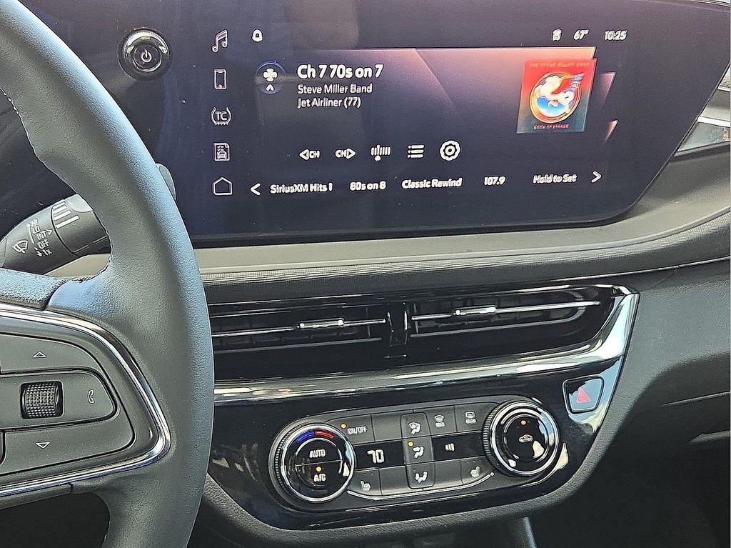 used 2025 Buick Envista car, priced at $24,555