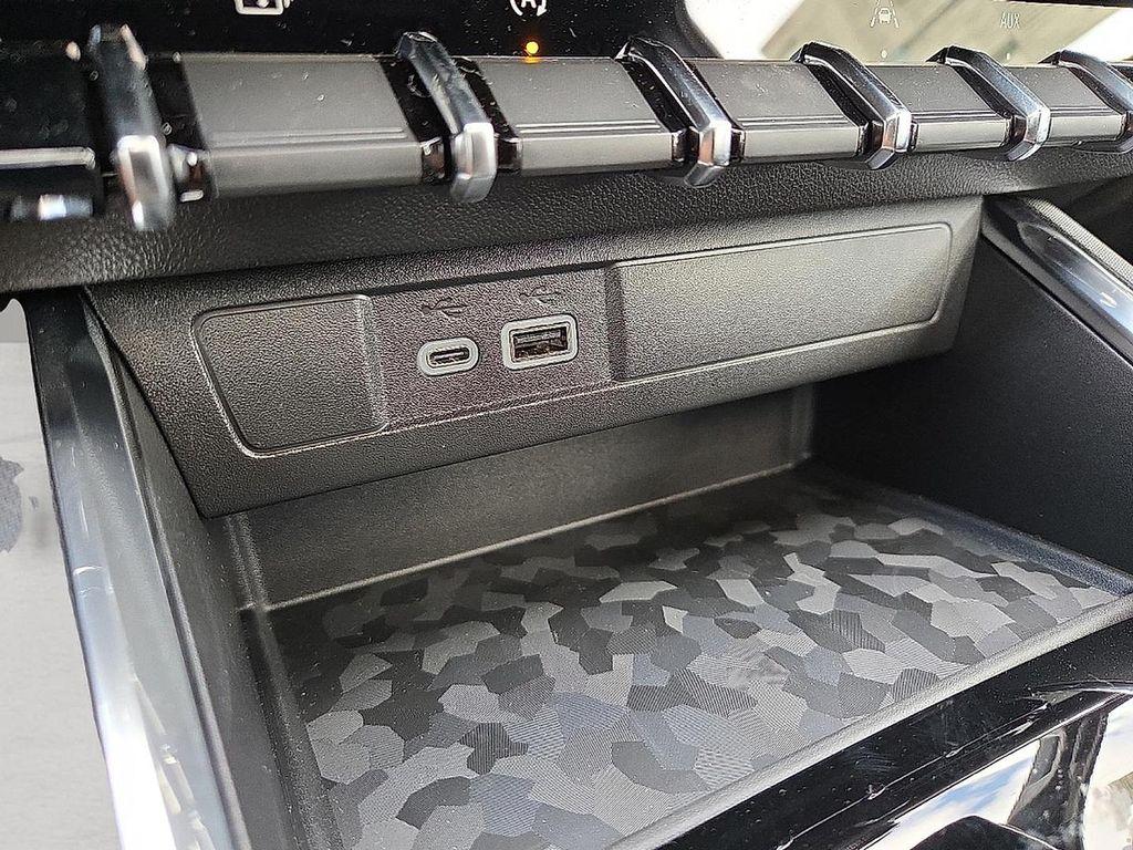 new 2025 GMC Canyon car, priced at $41,285