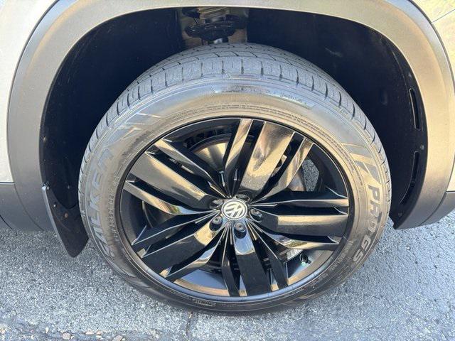 used 2019 Volkswagen Atlas car, priced at $19,990