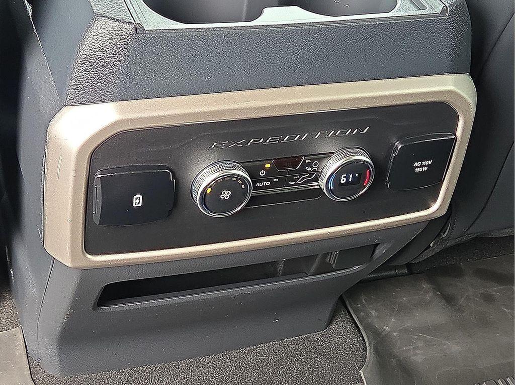 used 2024 Ford Expedition car, priced at $52,550