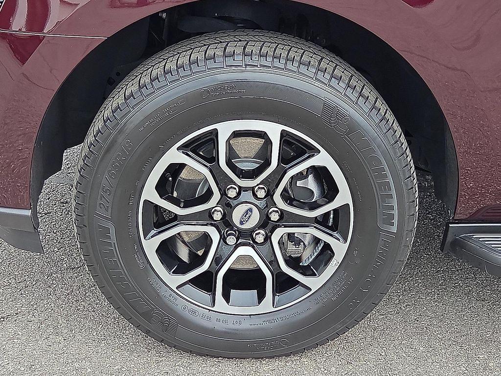 used 2024 Ford Expedition car, priced at $52,550