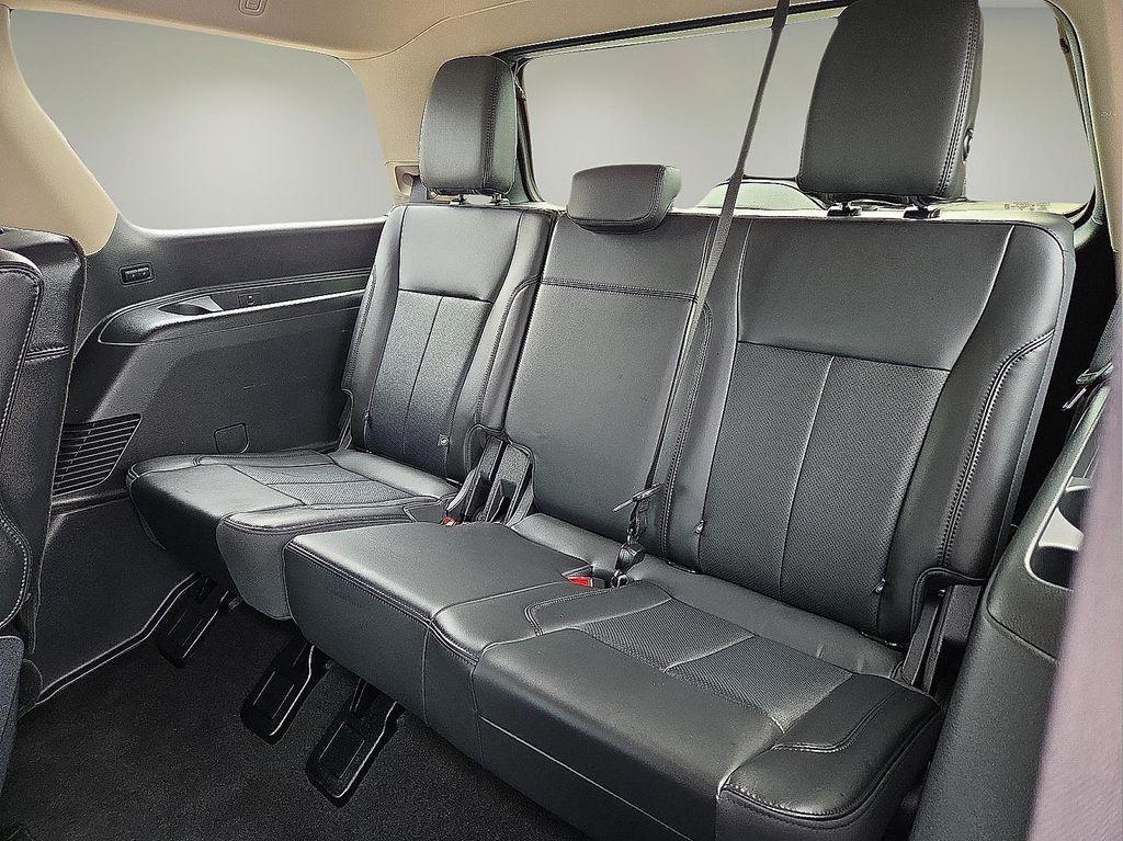 used 2024 Ford Expedition car, priced at $52,550