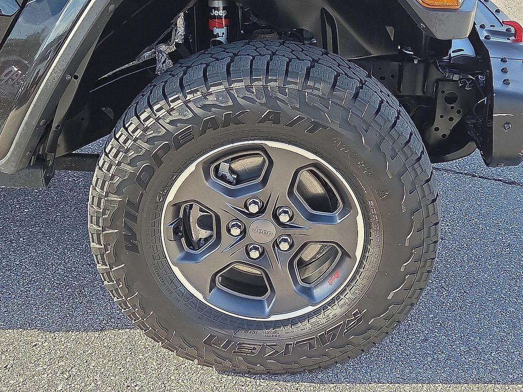 used 2020 Jeep Gladiator car, priced at $33,440