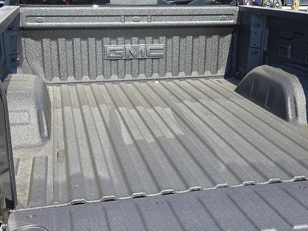 new 2026 GMC Sierra 1500 car, priced at $55,675