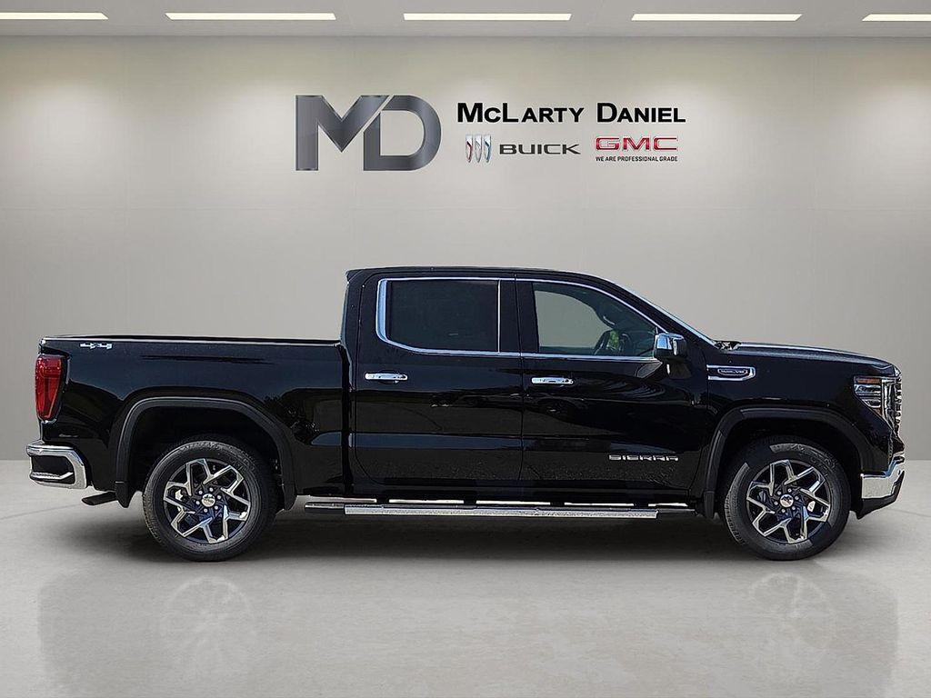 new 2026 GMC Sierra 1500 car, priced at $55,675
