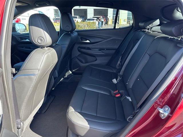 new 2025 Buick Envista car, priced at $27,238