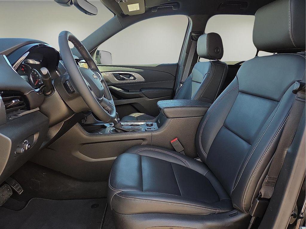 used 2023 Chevrolet Traverse car, priced at $35,644