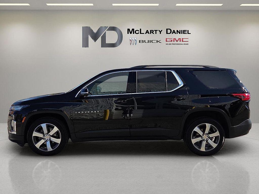 used 2023 Chevrolet Traverse car, priced at $35,644
