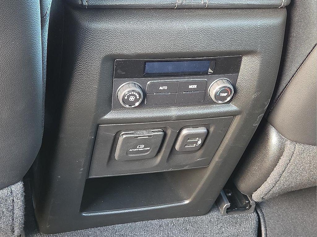 used 2023 Chevrolet Traverse car, priced at $35,644