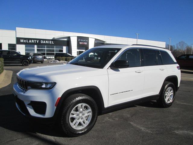 used 2023 Jeep Grand Cherokee car, priced at $29,990