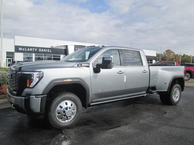 new 2025 GMC Sierra 3500 car, priced at $97,632