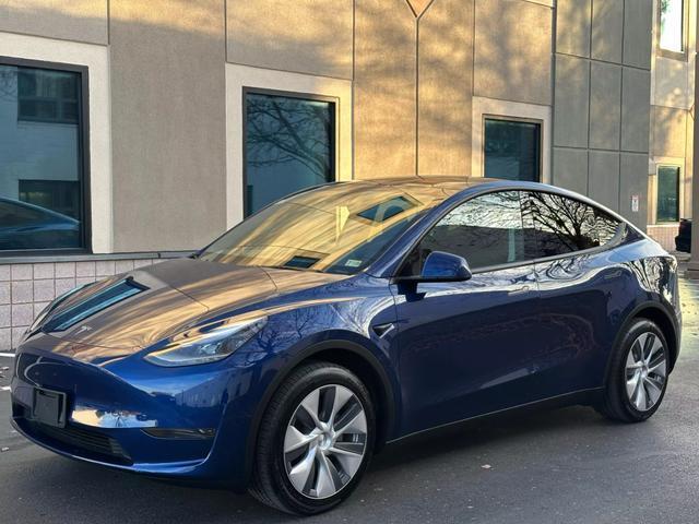 used 2024 Tesla Model Y car, priced at $33,998