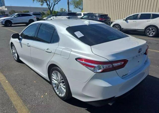 used 2020 Toyota Camry Hybrid car, priced at $20,495