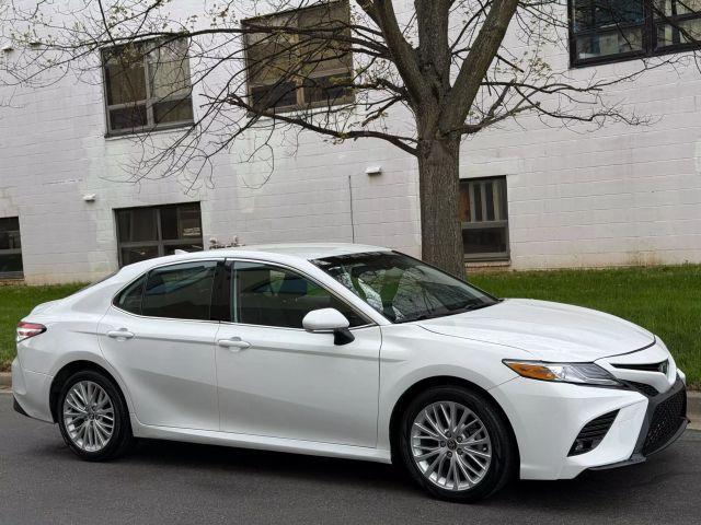 used 2020 Toyota Camry Hybrid car, priced at $20,495