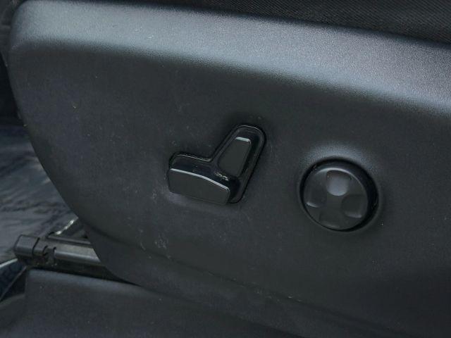 used 2020 Chrysler Pacifica car, priced at $18,458