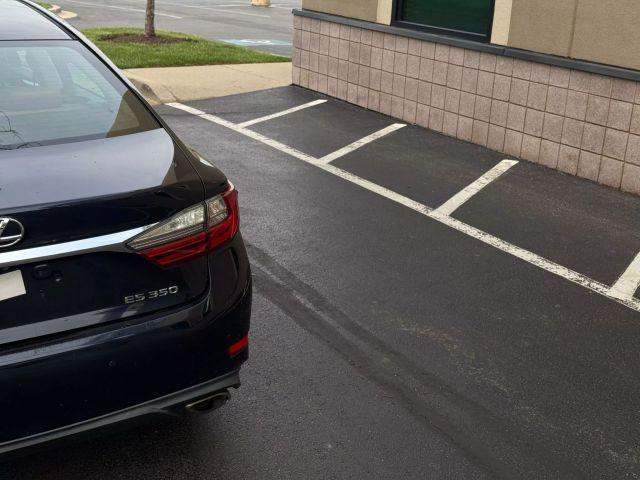 used 2016 Lexus ES 350 car, priced at $17,389