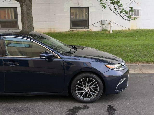used 2016 Lexus ES 350 car, priced at $17,389