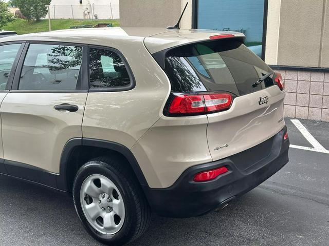 used 2014 Jeep Cherokee car, priced at $11,495