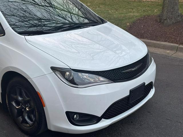 used 2018 Chrysler Pacifica car, priced at $14,998