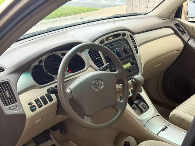 used 2007 Toyota Highlander car, priced at $6,998