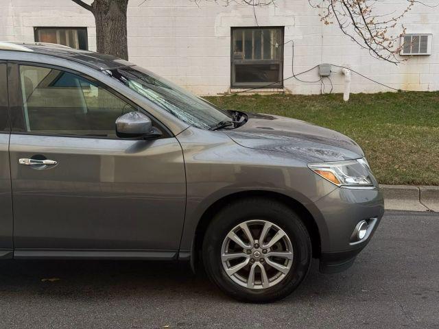 used 2016 Nissan Pathfinder car, priced at $12,989