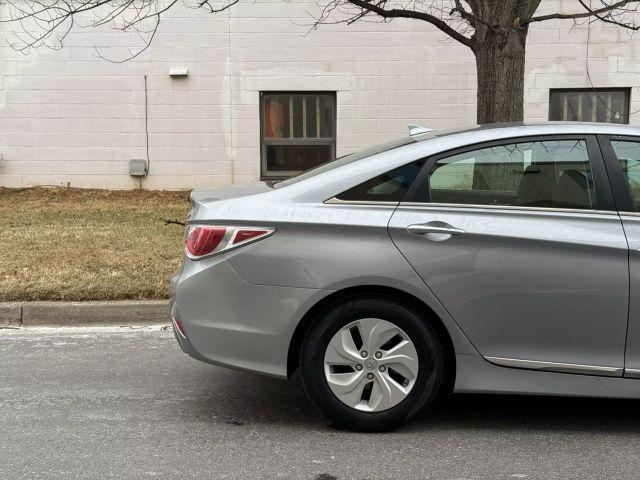 used 2015 Hyundai Sonata Hybrid car, priced at $10,459