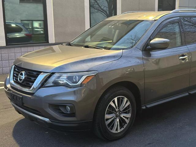 used 2018 Nissan Pathfinder car, priced at $13,889