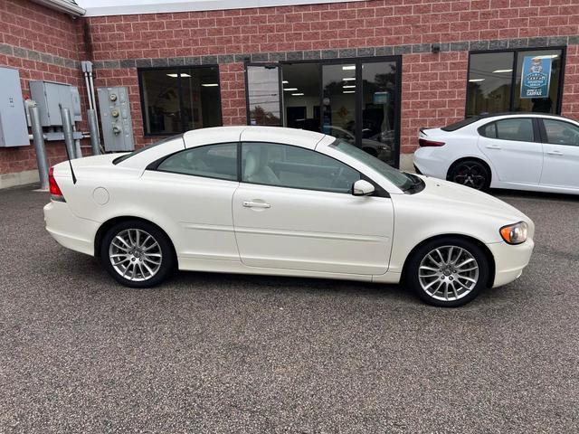 used 2007 Volvo C70 car, priced at $8,495