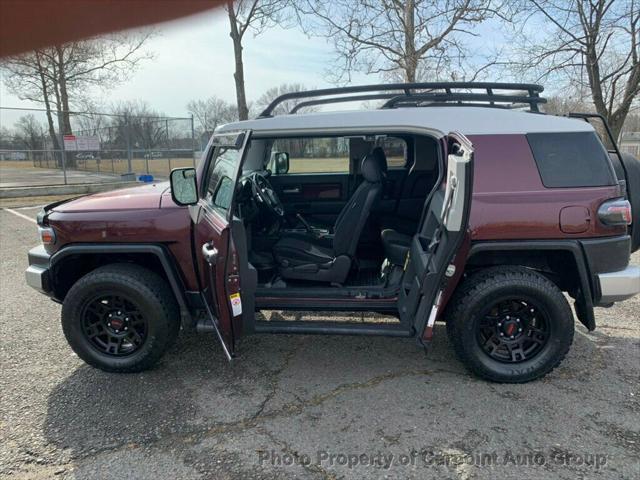 used 2007 Toyota FJ Cruiser car, priced at $8,994