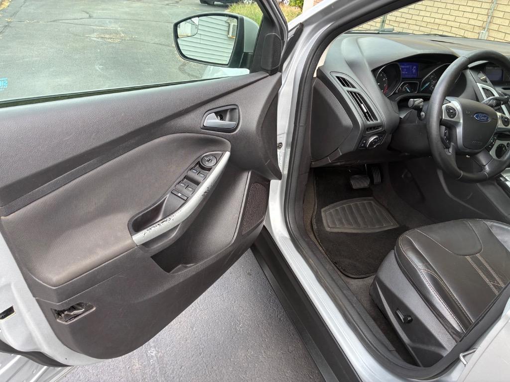 used 2013 Ford Focus car, priced at $5,250