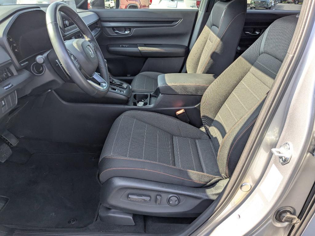 used 2025 Honda CR-V Hybrid car, priced at $31,998