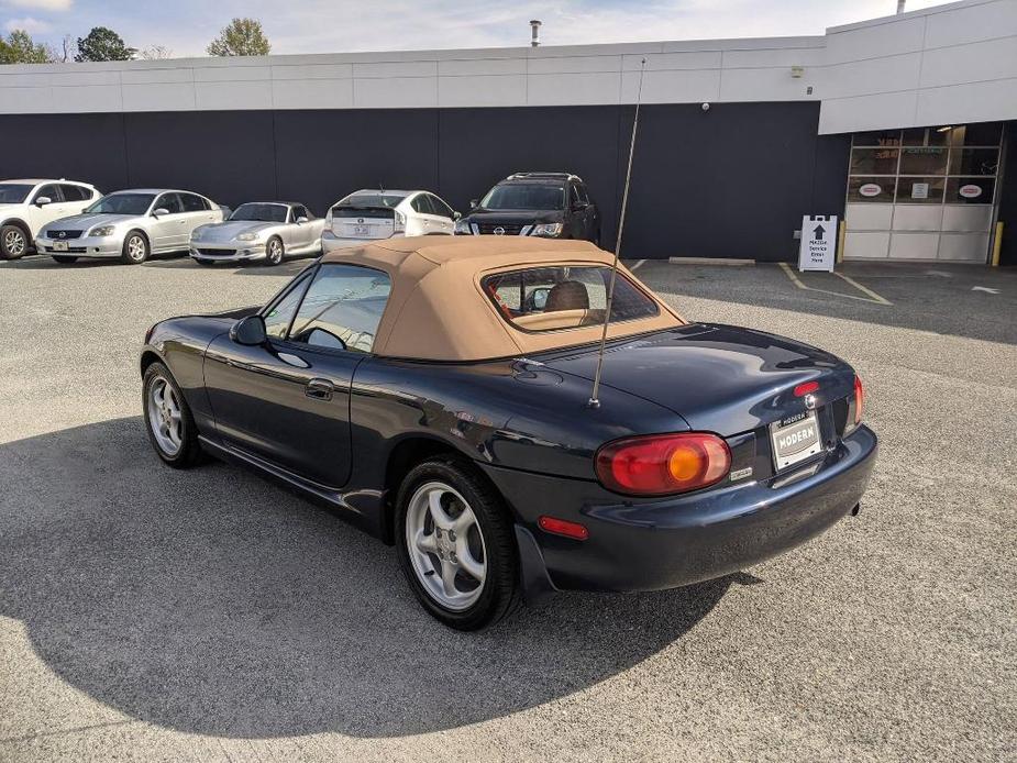 used 2000 Mazda MX-5 Miata car, priced at $12,988