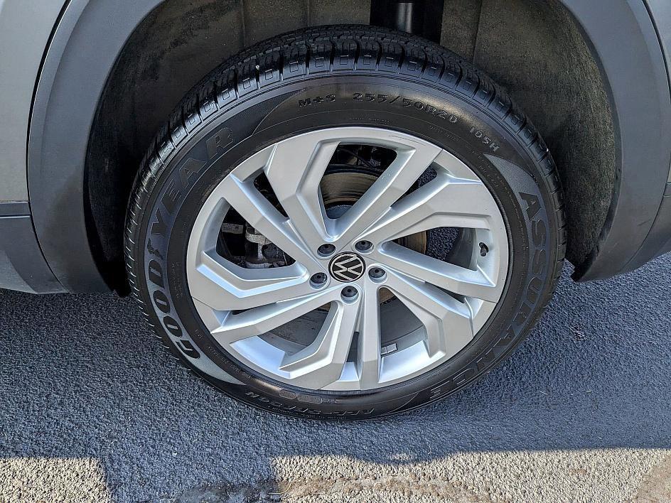 used 2020 Volkswagen Atlas Cross Sport car, priced at $21,988