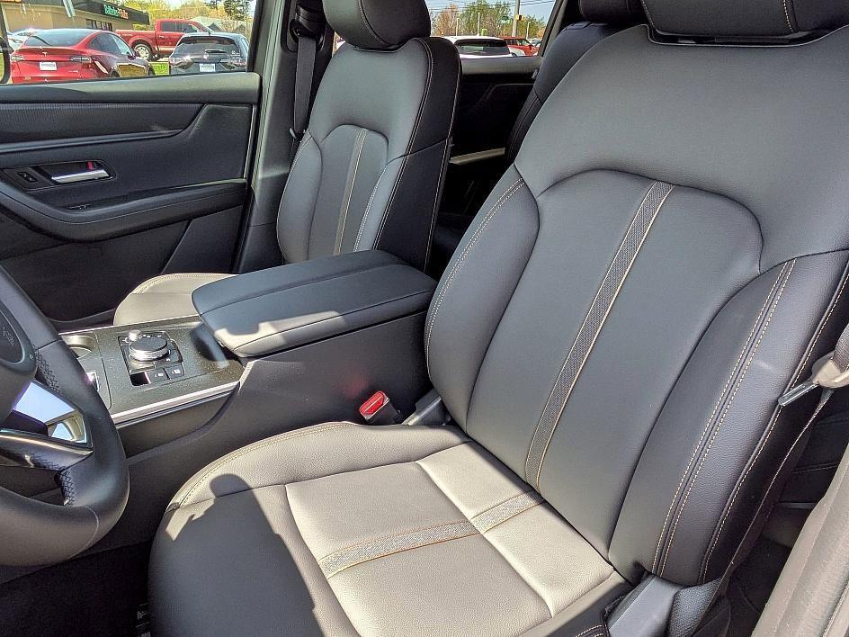 new 2025 Mazda CX-90 car, priced at $37,689