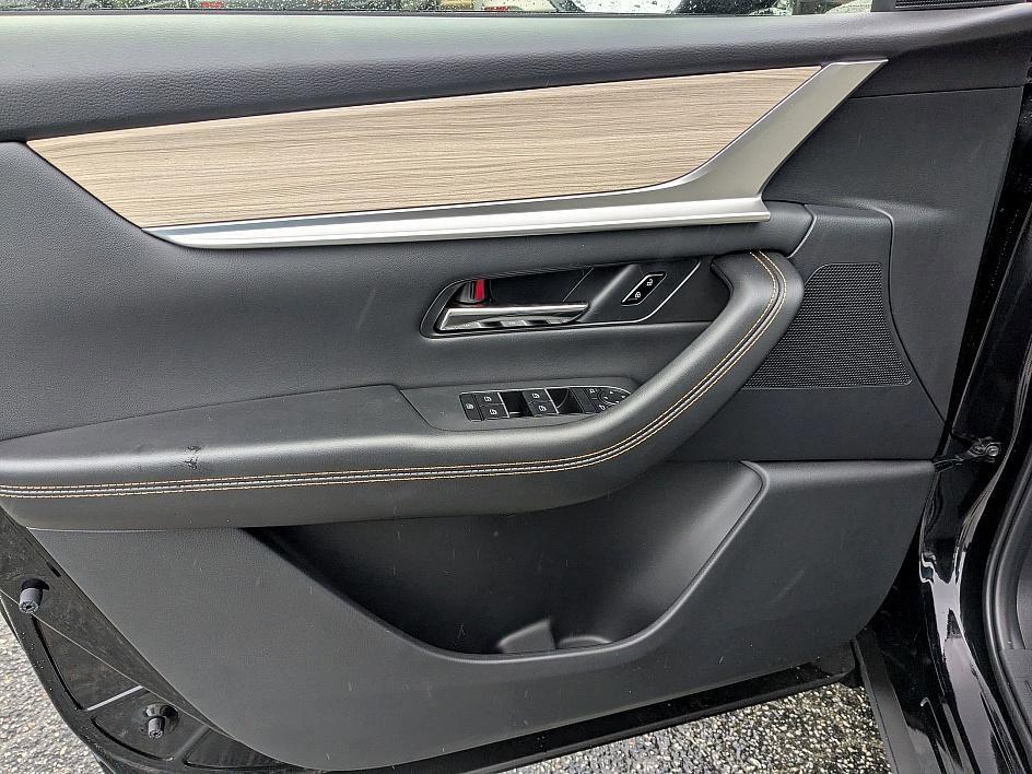new 2025 Mazda CX-70 car, priced at $40,129