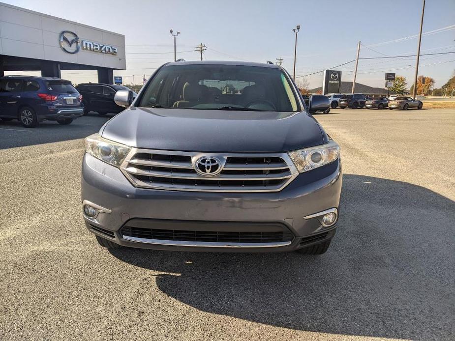 used 2013 Toyota Highlander car, priced at $15,700