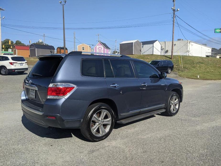 used 2013 Toyota Highlander car, priced at $15,700