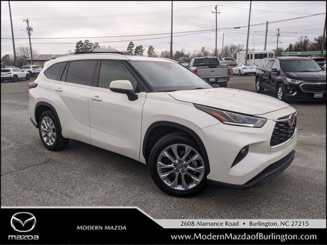 used 2020 Toyota Highlander car, priced at $31,988