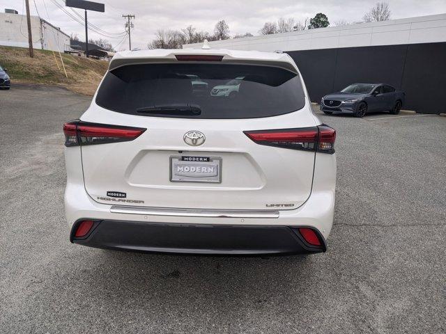 used 2020 Toyota Highlander car, priced at $31,988