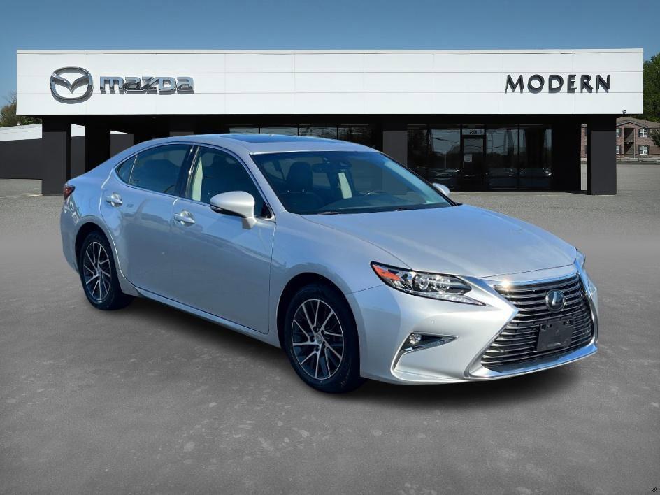 used 2016 Lexus ES 350 car, priced at $20,599