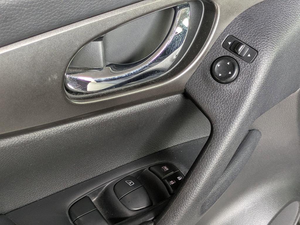 used 2015 Nissan Rogue car, priced at $10,999