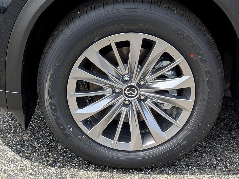 new 2025 Mazda CX-90 car, priced at $40,800
