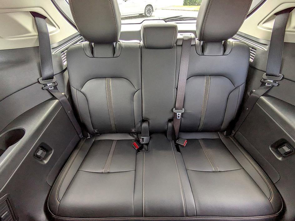 new 2025 Mazda CX-90 car, priced at $37,929